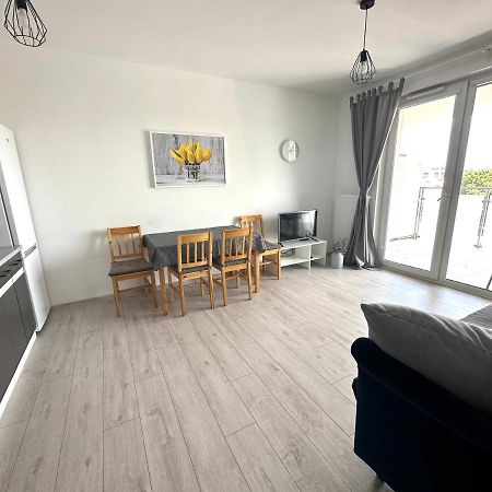 Sdh 1 Radzymin Comfortable Apartment Near Warsaw Eksteriør bilde