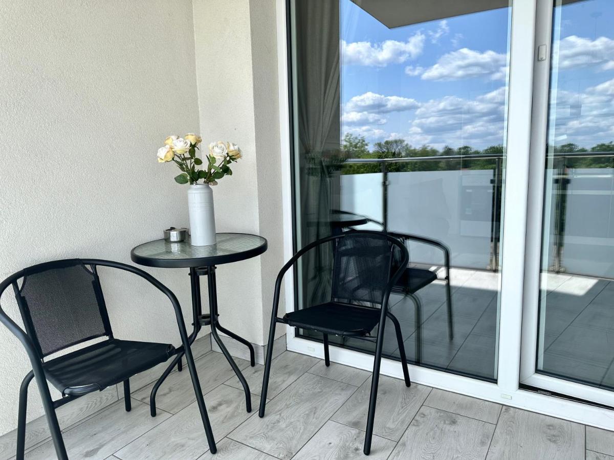 Sdh 1 Radzymin Comfortable Apartment Near Warsaw Eksteriør bilde